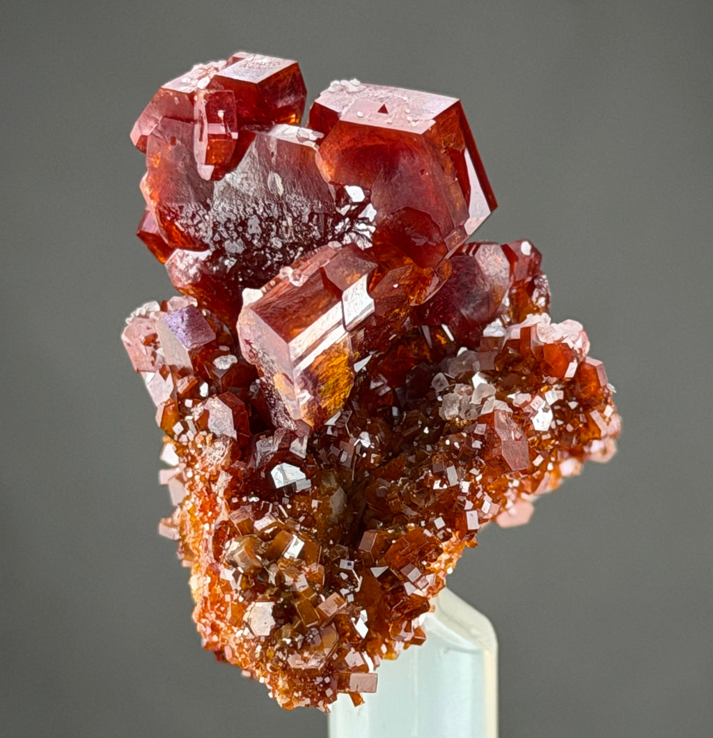 Vanadinite with Barite main crystal 2 cm in perfect Conditions -Vanadinite lovers -