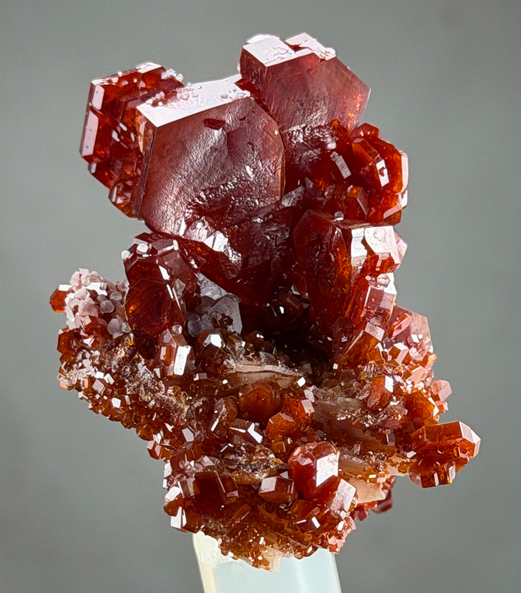 Vanadinite with Barite main crystal 2 cm in perfect Conditions -Vanadinite lovers -